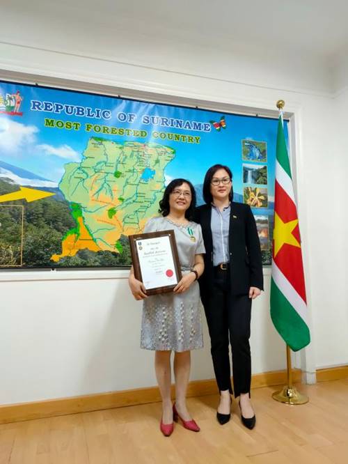 说明: http://news.zstu.edu.cn/__local/C/6A/75/4C5E5BC9728CD372C5BBB302AC5_097F845F_E885.jpg