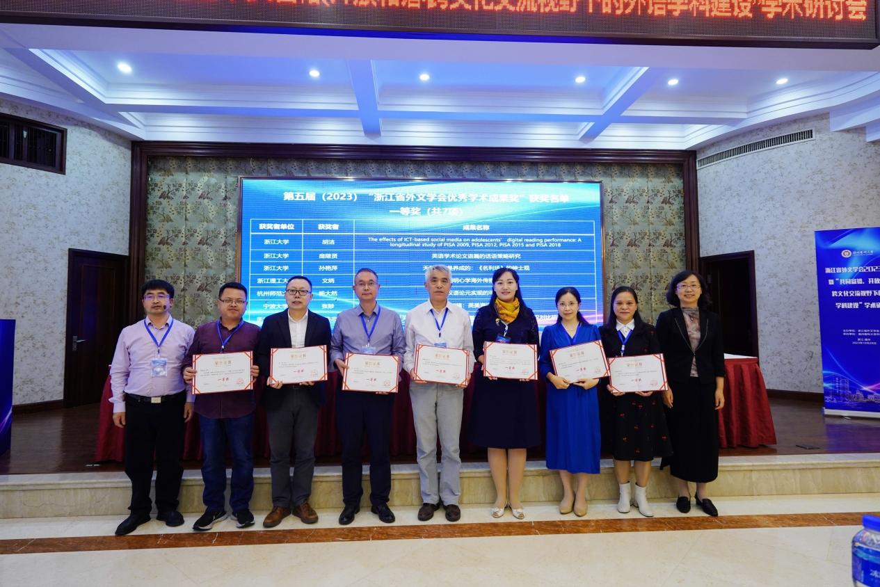 37a5bf7d9ebefe37dc3ce5ec21f57fb